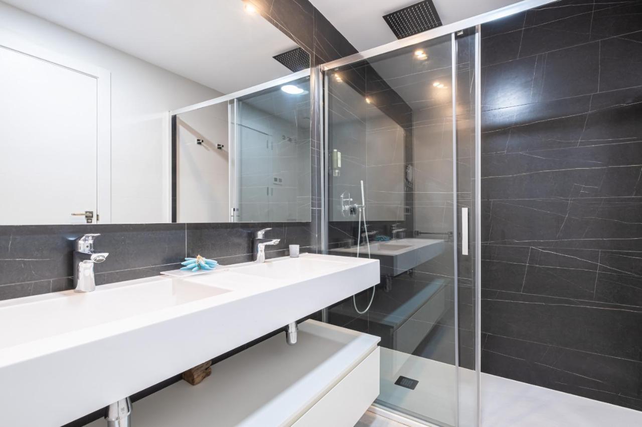 Sunset Waves Deluxe Poniente Appartement *